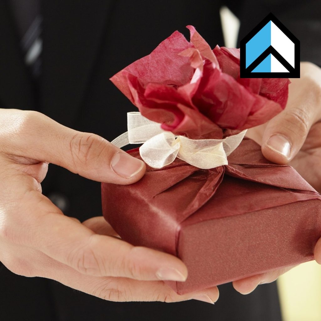 ¿Cómo funciona la donación de bienes raíces? 🤔🏡